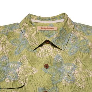 Tommy Bahama Men's Size - L Green Silk Short Sleeve Hawaiian Shirt